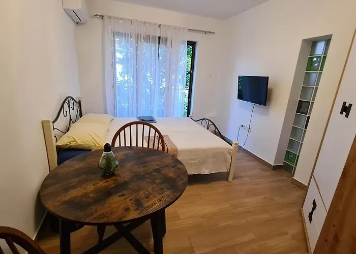 Mila Holiday Apartments